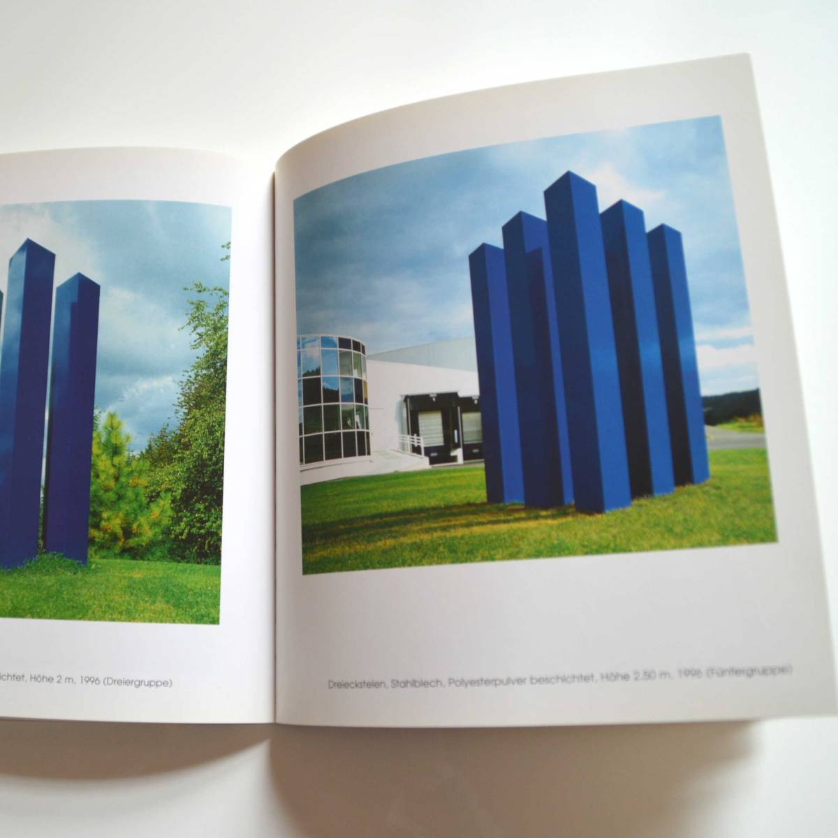 Gertrude Reum - Zellstoffreliefs, Lackbilder, Metallarbeiten Gertrude Reum - Zellstoffreliefs, Lackbilder, Metallarbeiten