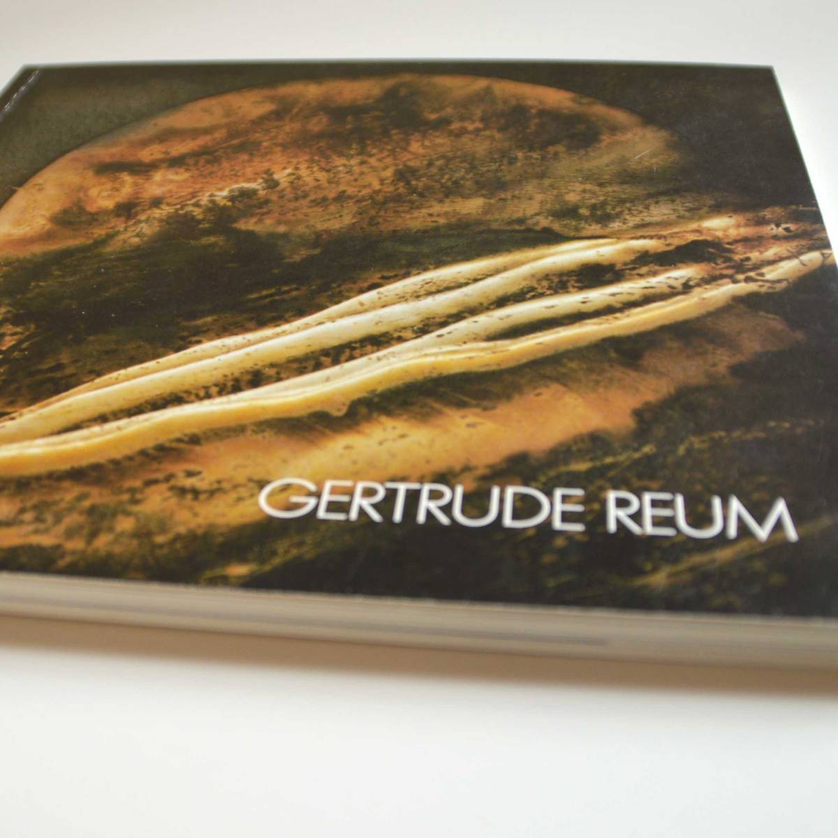 Gertrude Reum - Metallreliefs, Plastiken, Aquarelle 